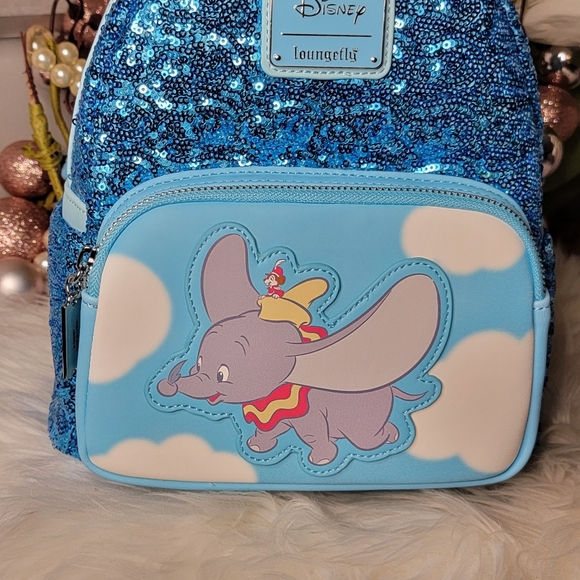 Dumbo Sequin Exclusive Loungefly backpack Brand new - Picture 10 of 15